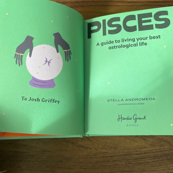 Pisces book by Stella Andormeda - Picture 4 of 4